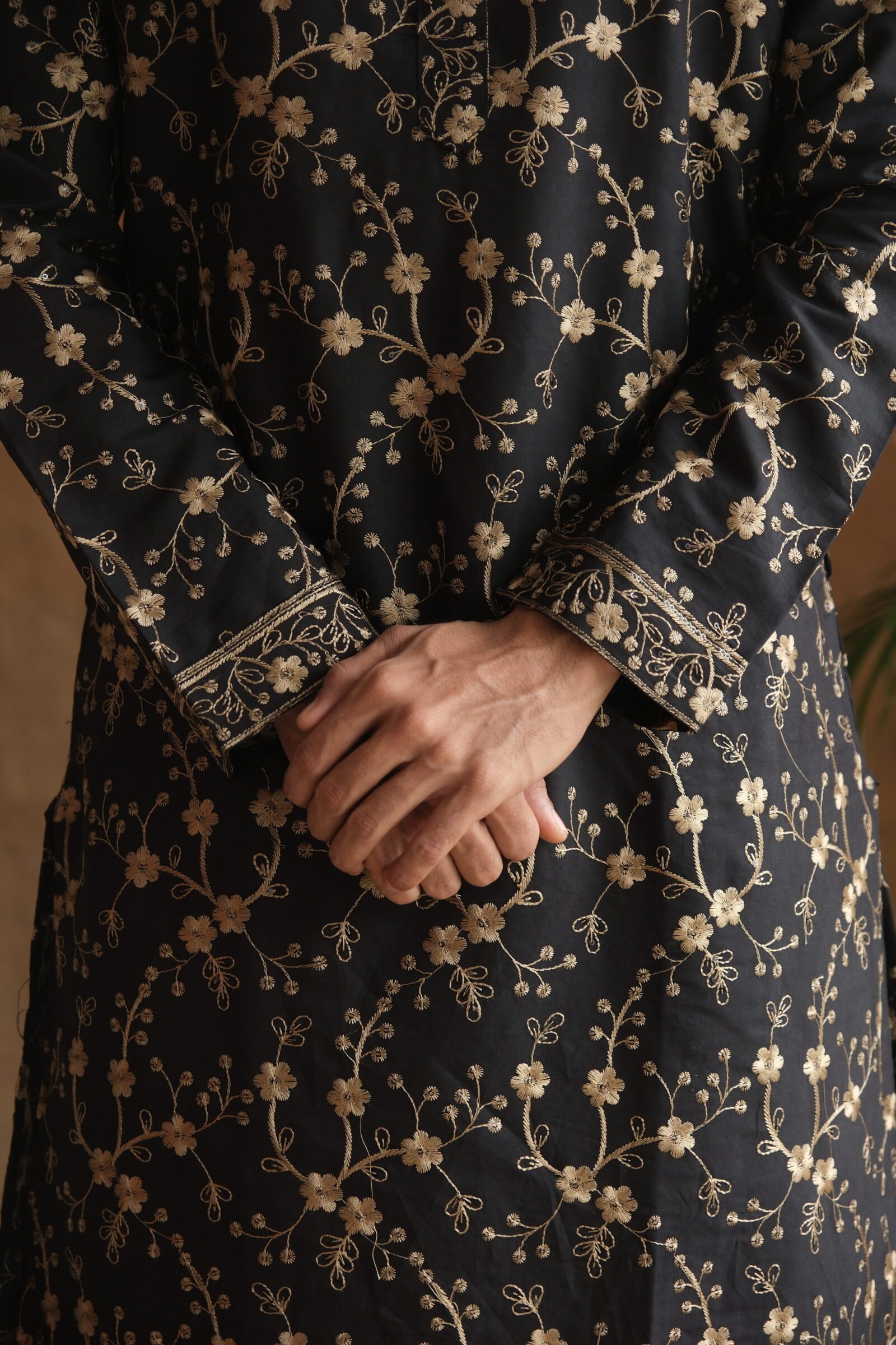 Men's Black All-Over Threadwork Embroidered Kurta